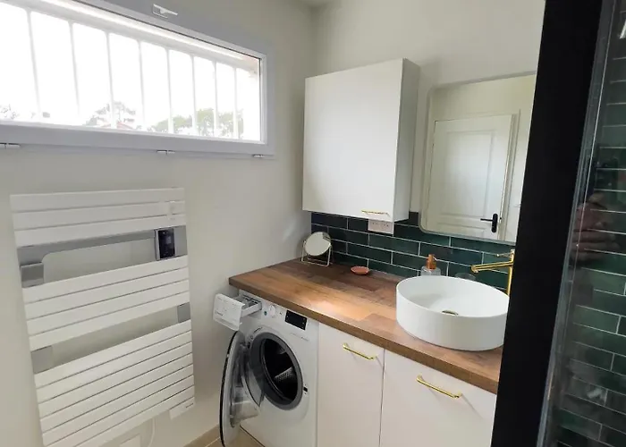 Appartement Renove Proche De La